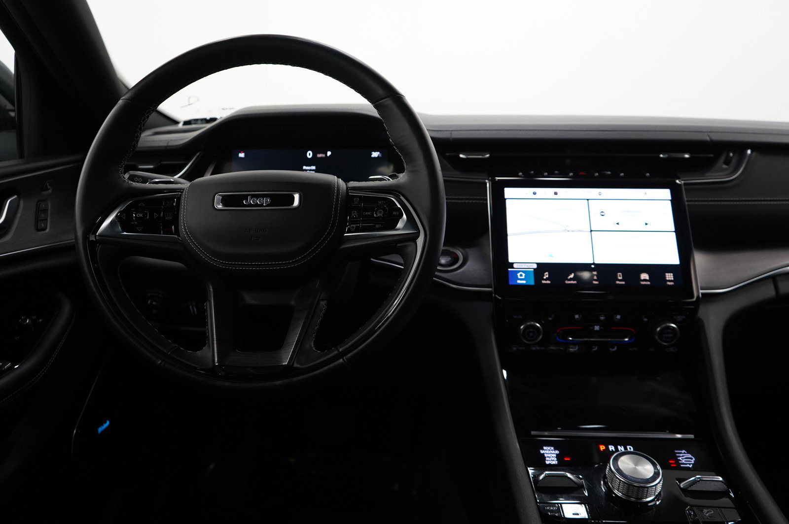 2022 Jeep Grand Cherokee Overland photo 10