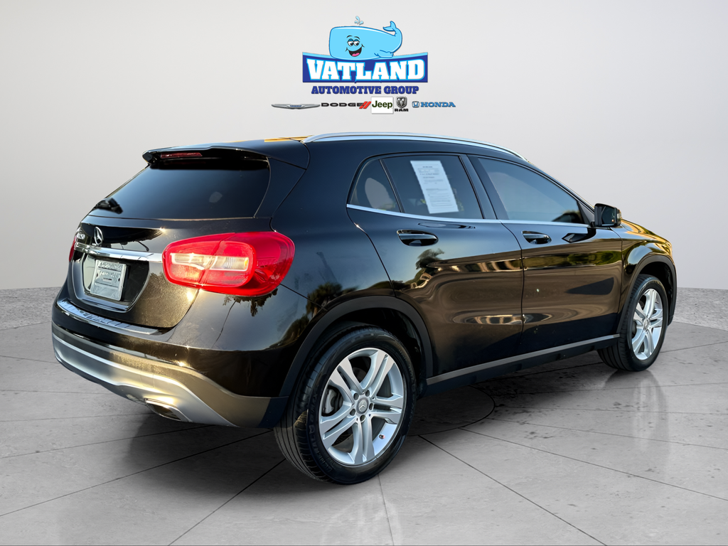 2015 Mercedes Benz GLA 250 photo 4