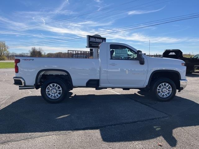 2025 Chevrolet Silverado 2500HD LT photo 4