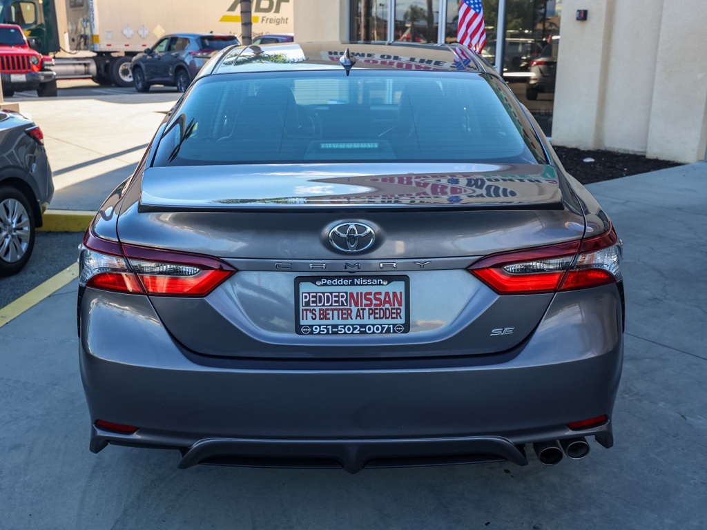 2023 Toyota Camry SE photo 4