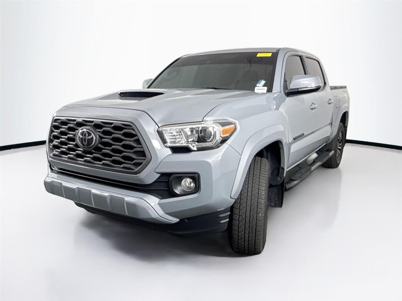 2021 Toyota Tacoma TRD Sport photo 2