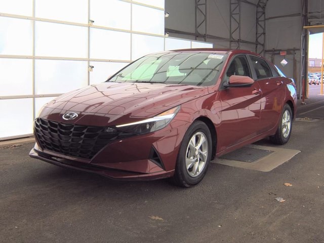 2023 Hyundai Elantra SE's photo