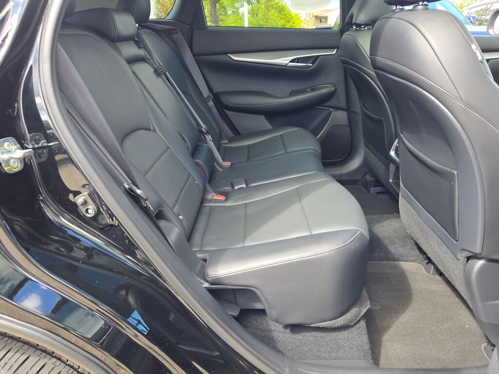 2022 Infiniti QX50 Luxe AWD photo 9