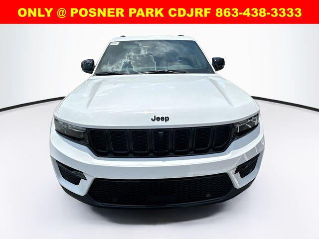 2025 Jeep Grand Cherokee Limited photo 2