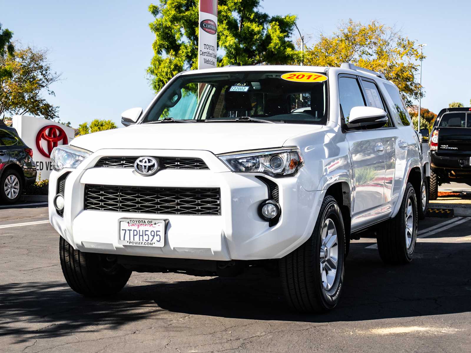 2017 Toyota 4Runner SR5 Premium photo 3