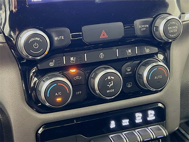 2022 Ram 1500 Laramie photo 19
