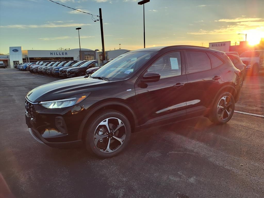 2026 Ford Escape ST-Line Select's photo