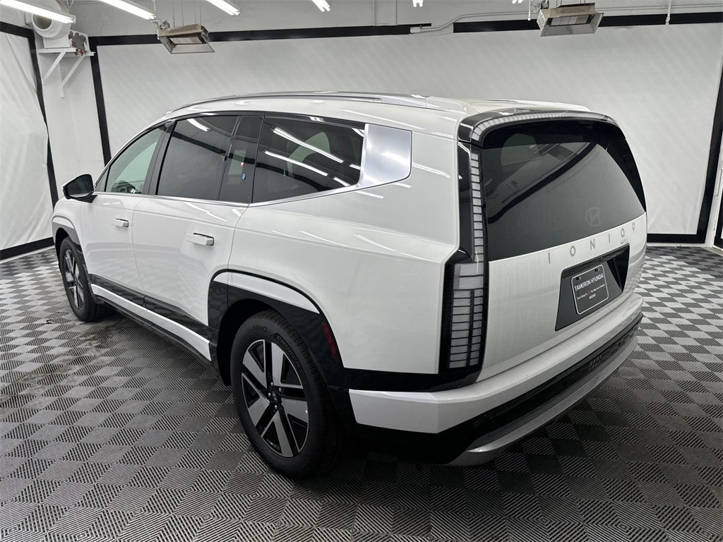 2026 Hyundai Ioniq SEL photo 3