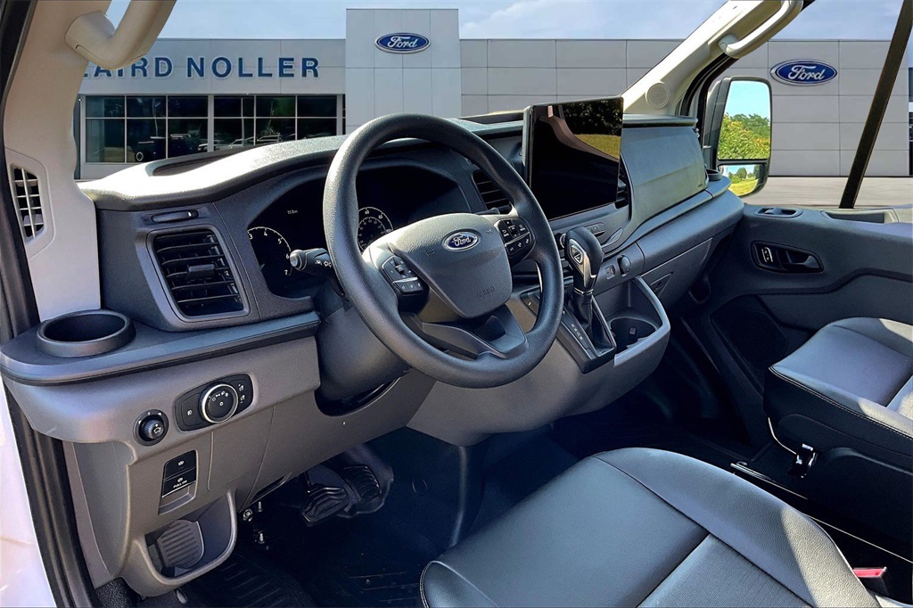2025 Ford Transit Van Cargo photo 5