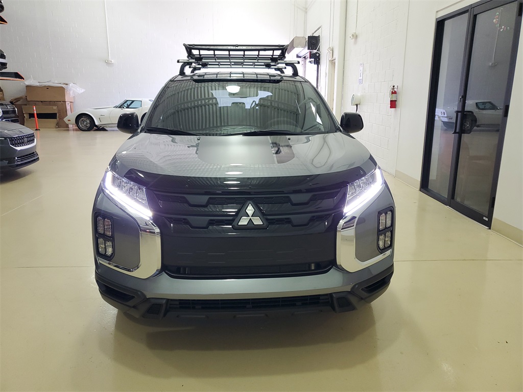 2025 Mitsubishi Outlander Sport ES SE LE photo 2