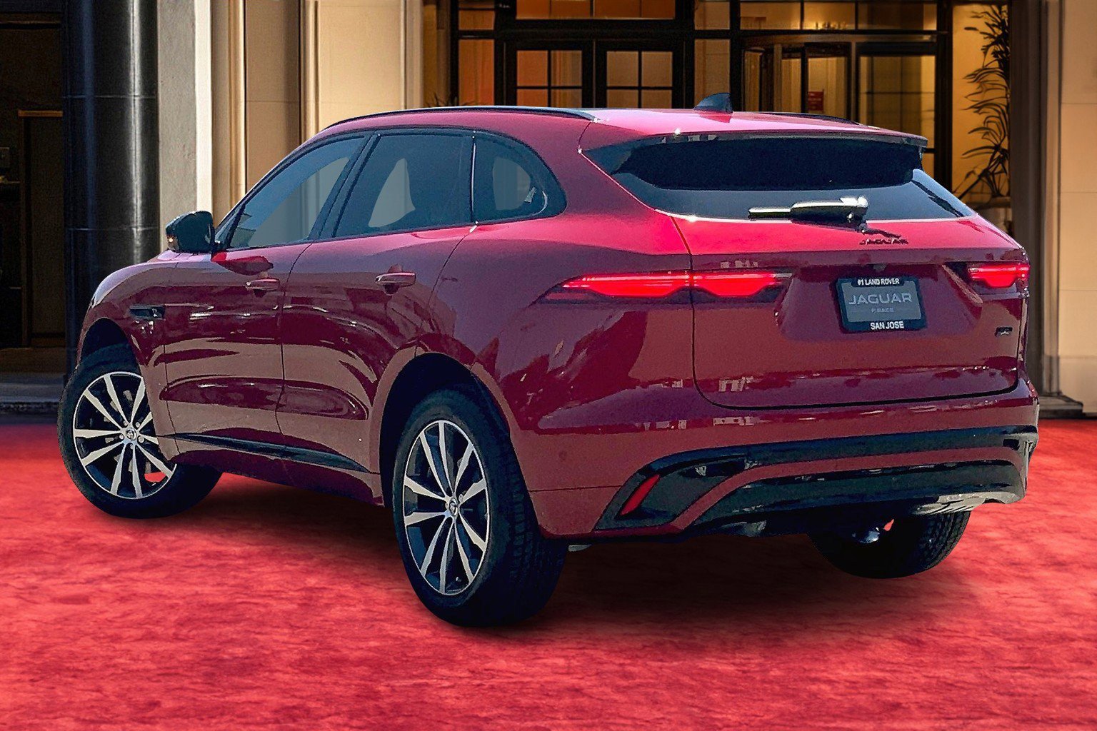 2026 Jaguar F-PACE P250 R-Dynamic S photo 3