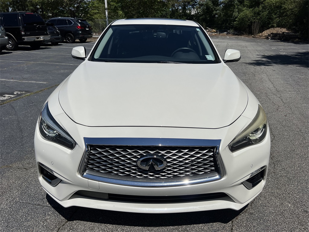 2022 Infiniti Q50 LUXE photo 2