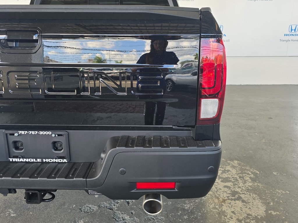 2025 Honda Ridgeline Black Edition photo 38