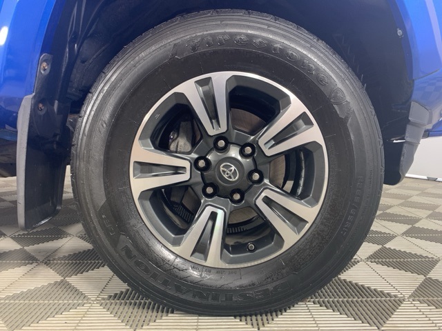 2018 Toyota Tacoma TRD Sport 4x4 Access Cab photo 9