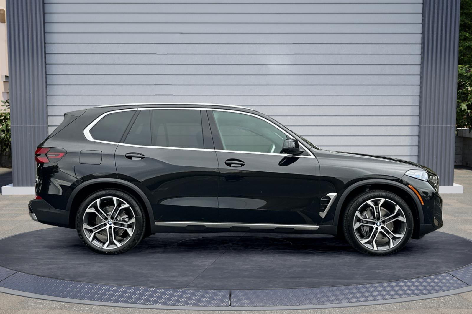 2026 Bmw X5 xDrive40i photo 2