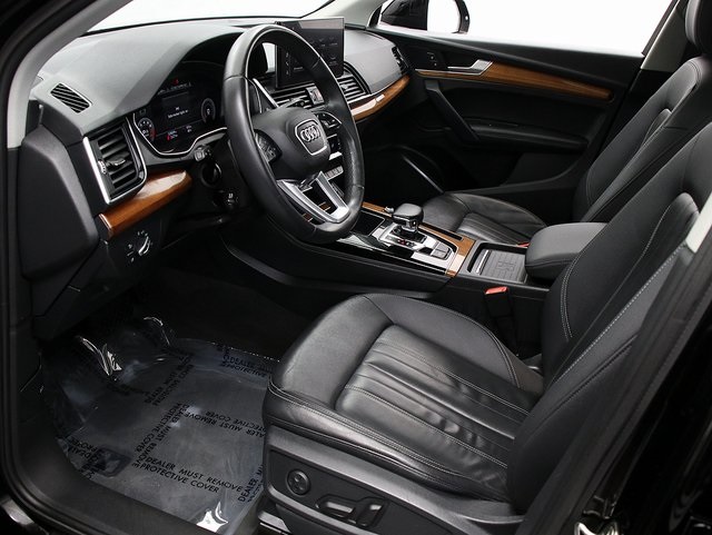 2021 Audi Q5 45 Premium Plus photo 10