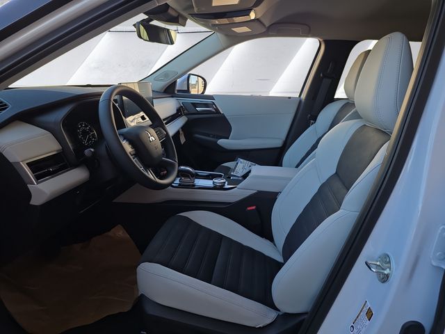 2025 Mitsubishi Outlander SE 2.5 S-AWC photo 7