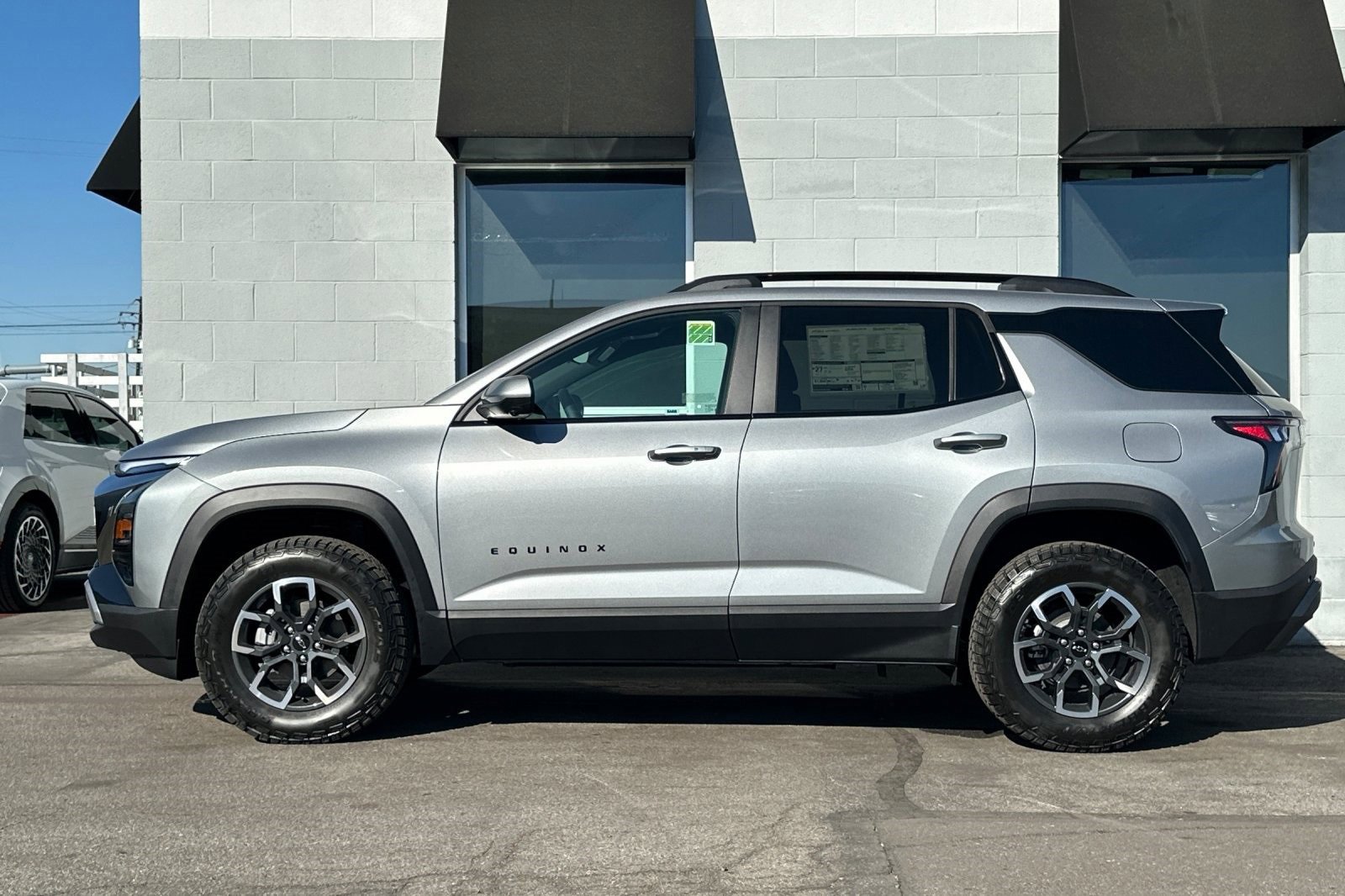 2025 Chevrolet Equinox ACTIV photo 3