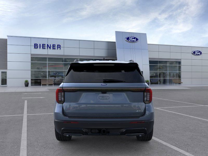 2025 Ford Explorer ST-Line photo 4