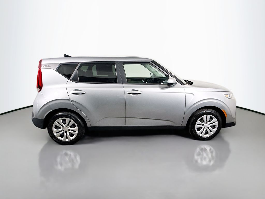 2022 Kia Soul LX photo 8