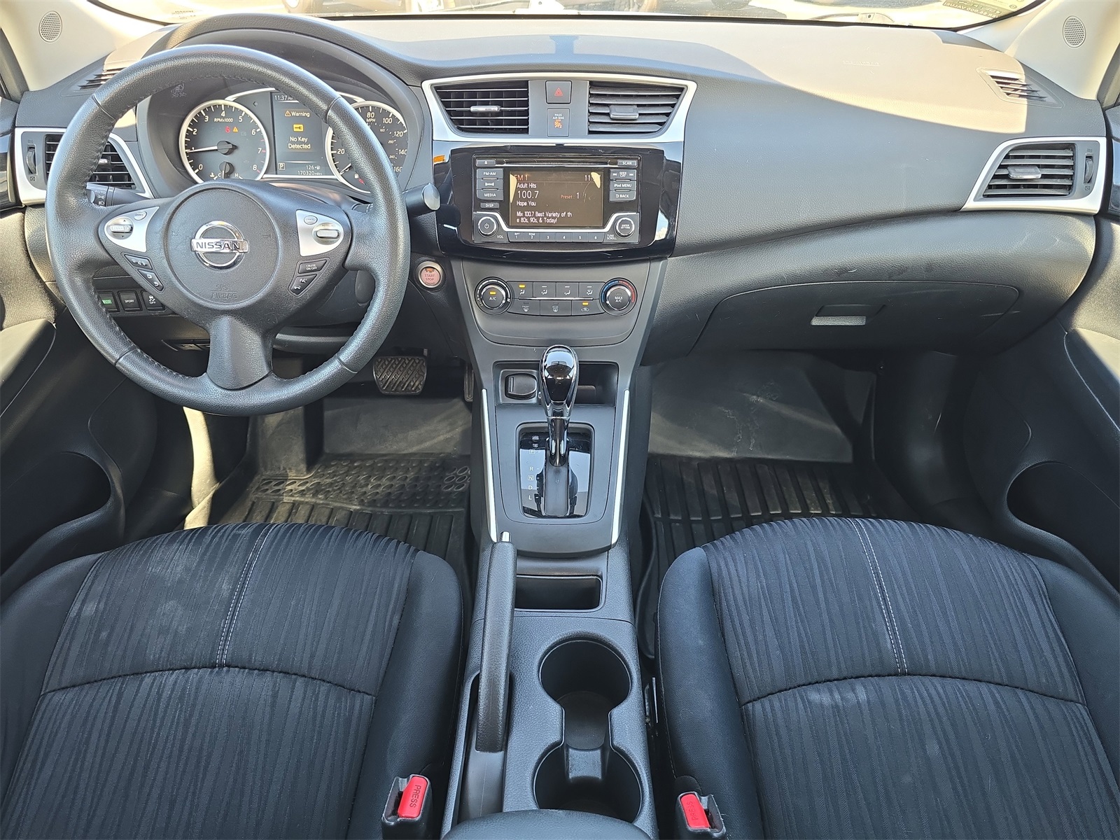 2017 Nissan Sentra SV photo 9