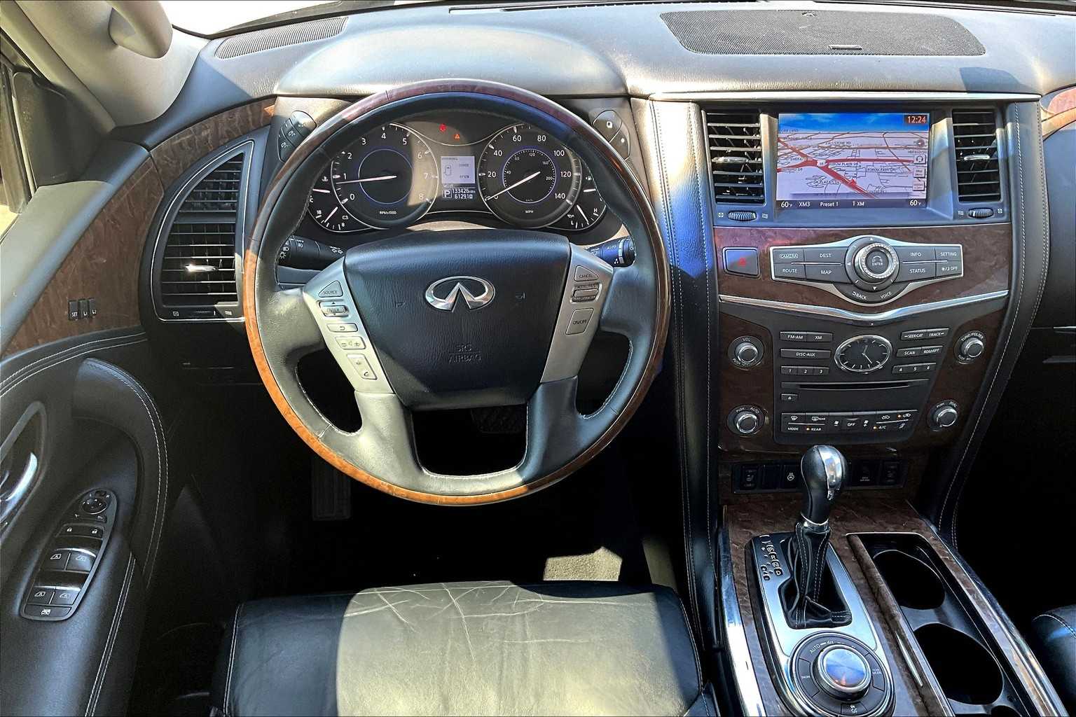 2016 Infiniti QX80 Limited photo 5