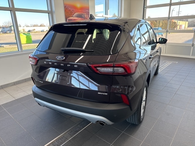 2023 Ford Escape Active photo 3