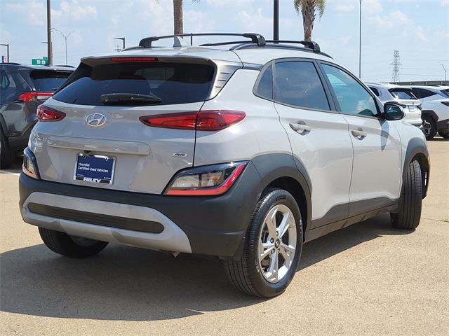 2023 Hyundai Kona SEL photo 3