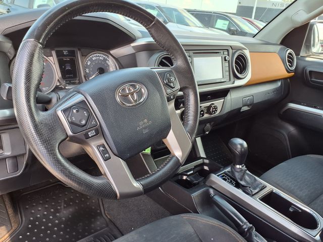 2016 Toyota Tacoma SR5 photo 4