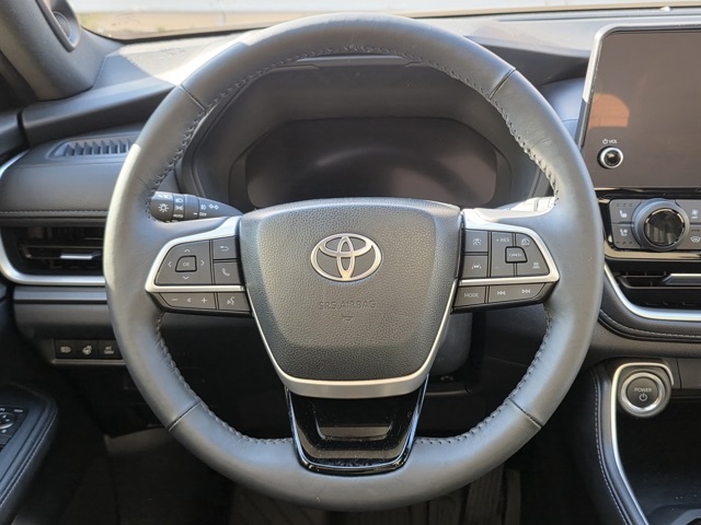 2025 Toyota Highlander Hybrid Limited photo 15