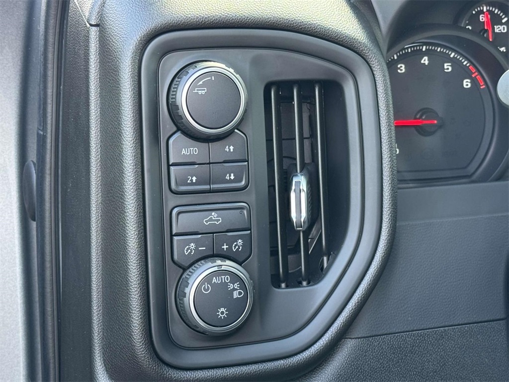 2021 Chevrolet Silverado 1500 Custom Trail Boss photo 26