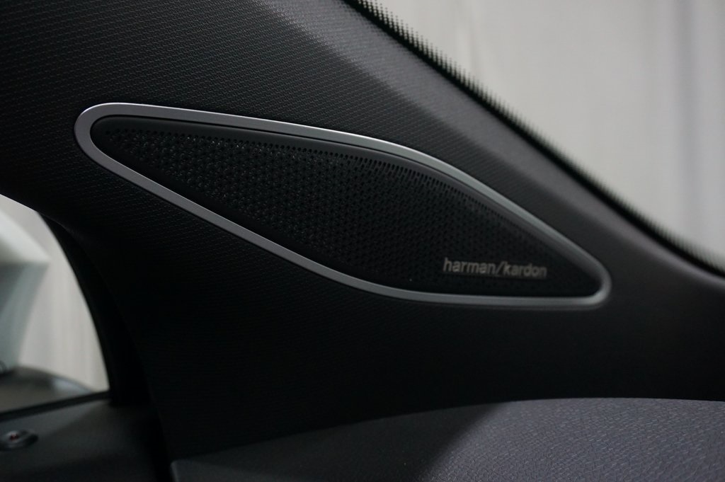 2025 Volkswagen ID.4 Pro Plus photo 26