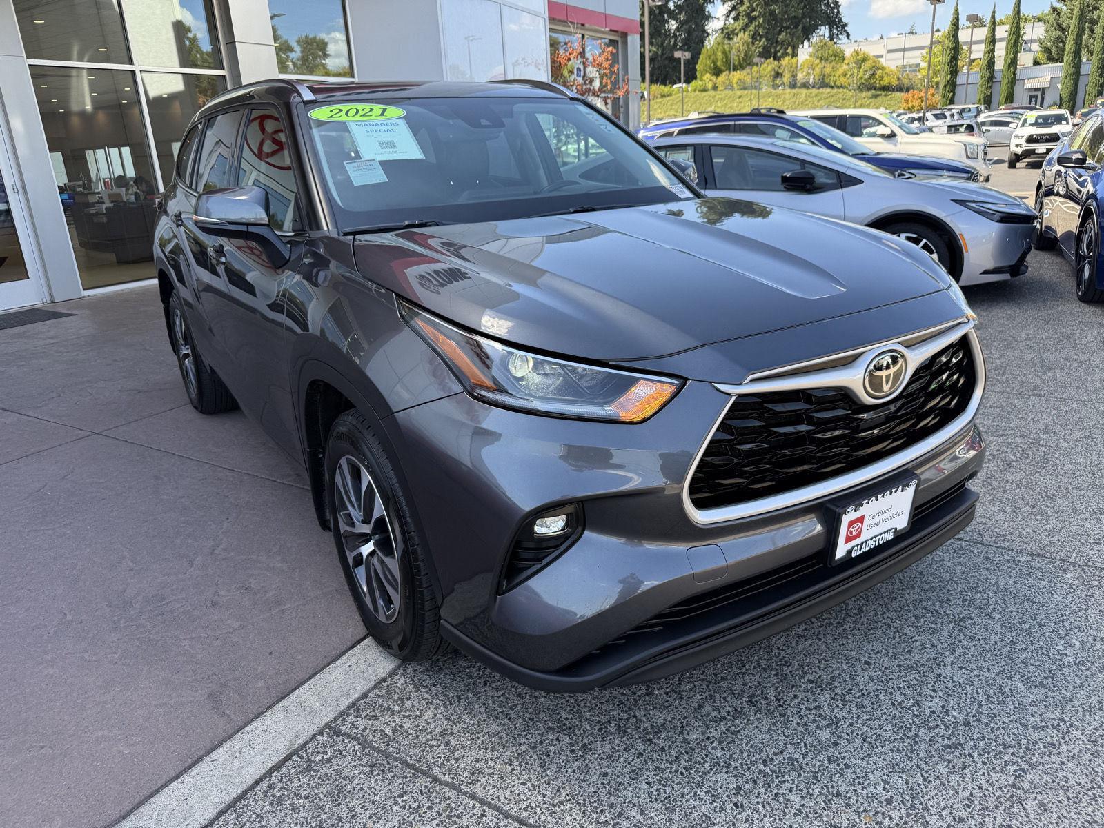 2021 Toyota Highlander XLE photo 7