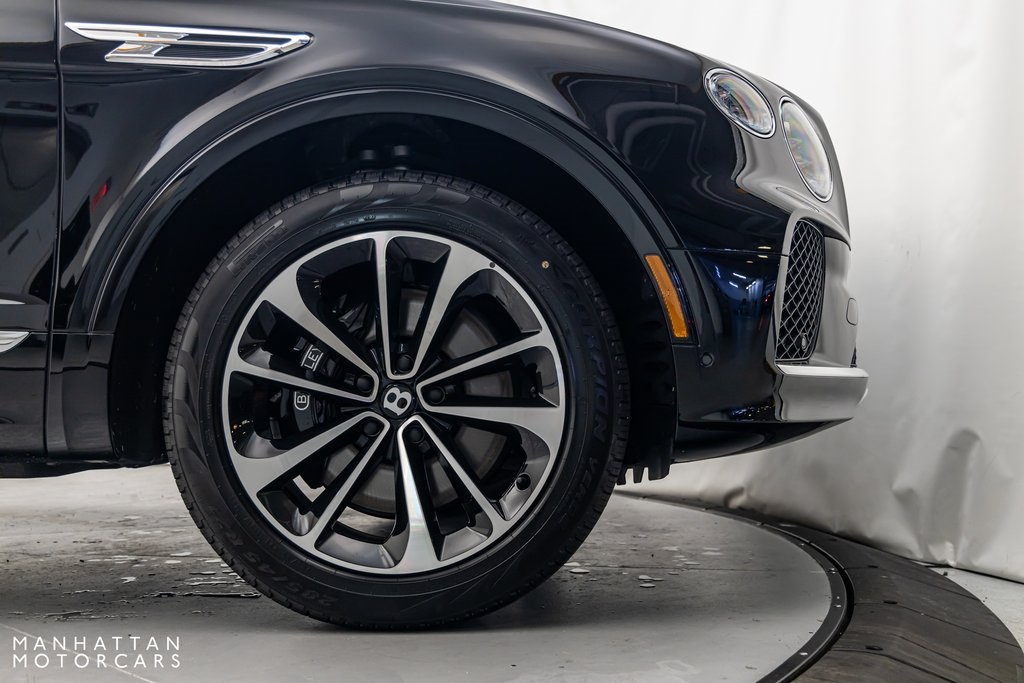 2024 Bentley Bentayga EWB photo 8