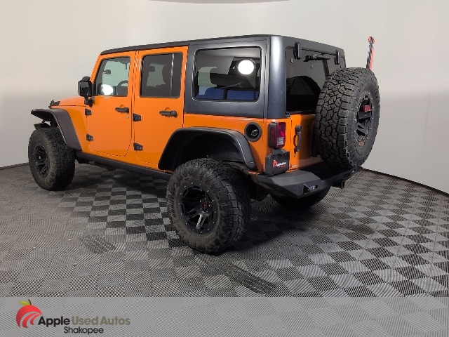 2012 Jeep Wrangler Unlimited Sahara photo 3