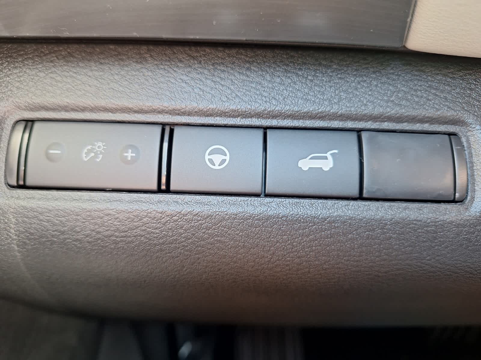 2025 Nissan Pathfinder SL photo 12