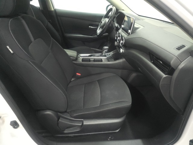 2022 Nissan Sentra SV photo 2
