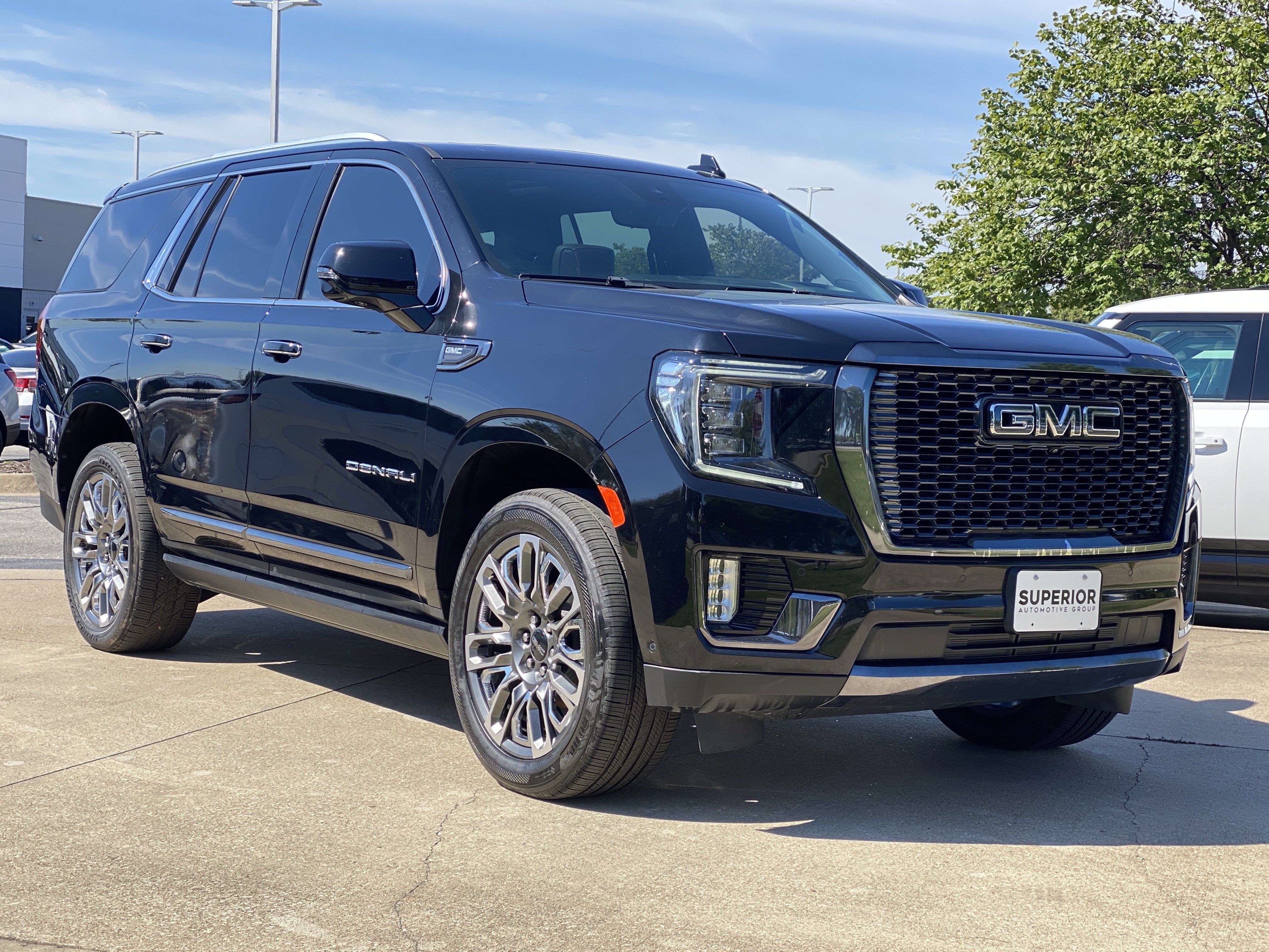 2023 GMC Yukon Denali Ultimate's photo