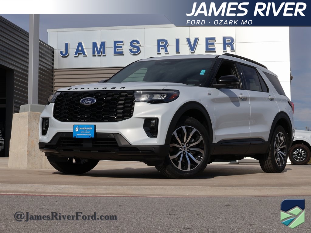 2026 Ford Explorer ST-LINE's photo