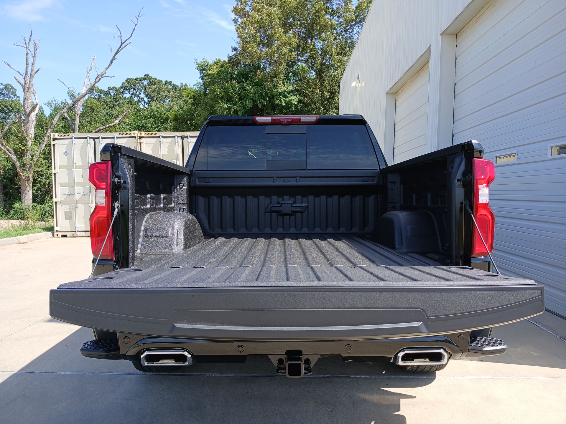 2025 Chevrolet Silverado High Country photo 25