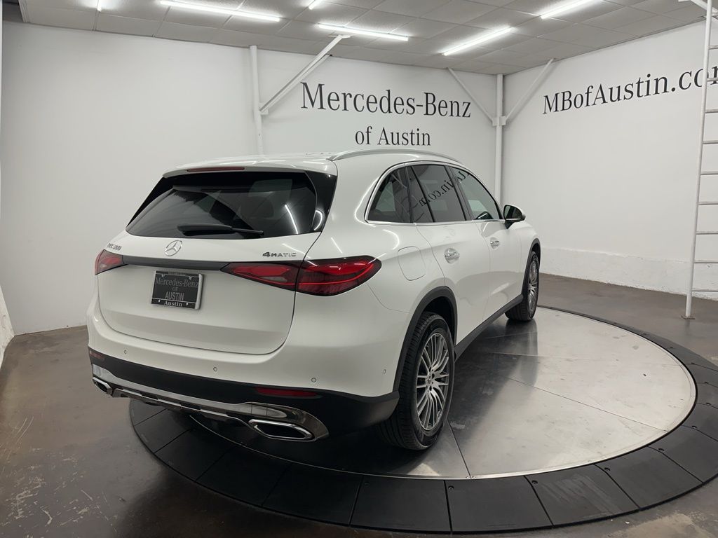 2026 Mercedes Benz GLC 300 4MATIC photo 7