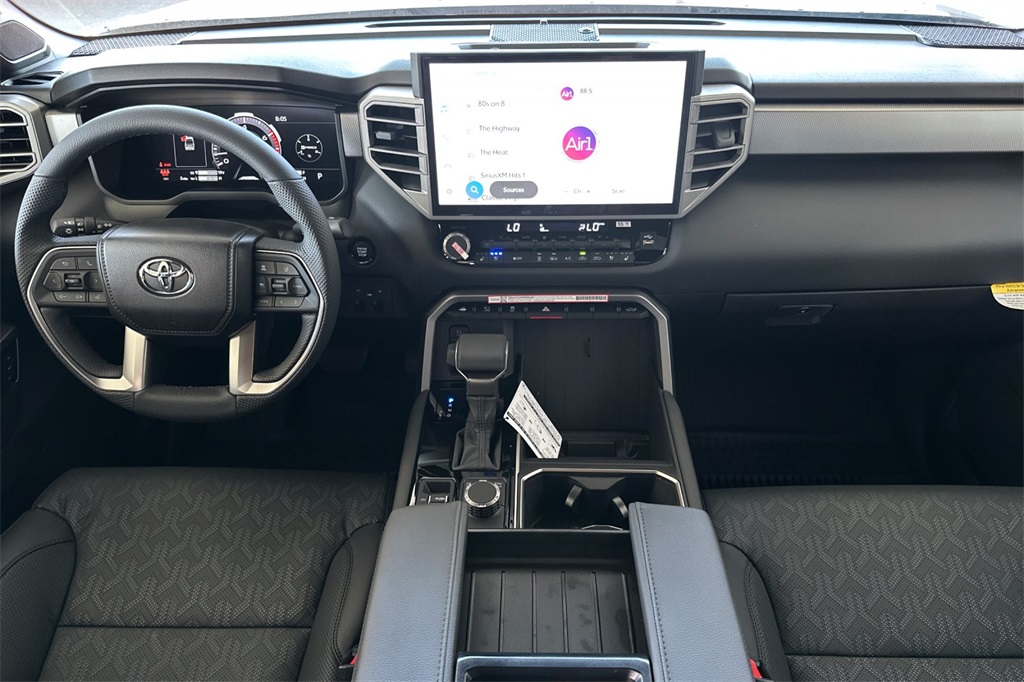 2025 Toyota Tundra Limited CrewMax photo 13