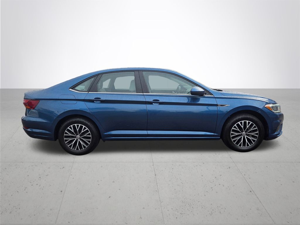 2019 Volkswagen Jetta SEL photo 4