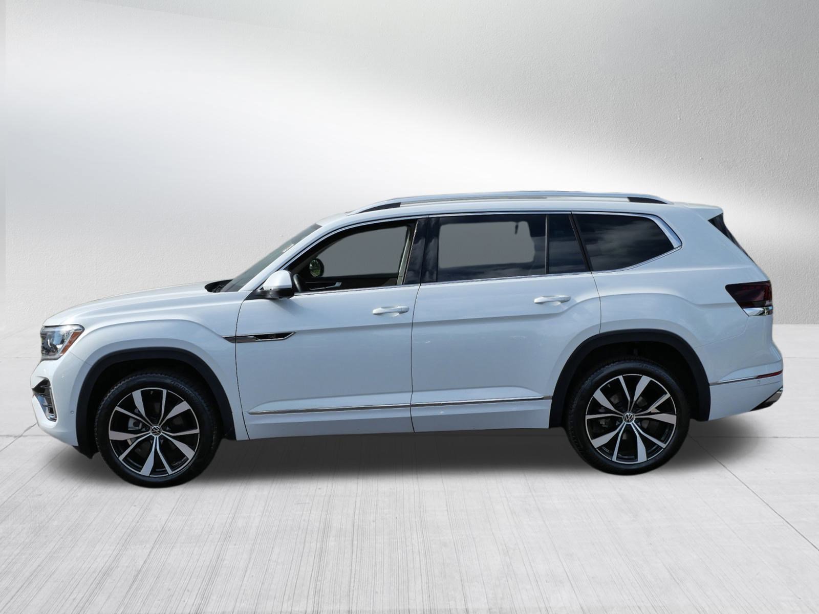 2024 Volkswagen Atlas SEL Premium R-Line photo 4