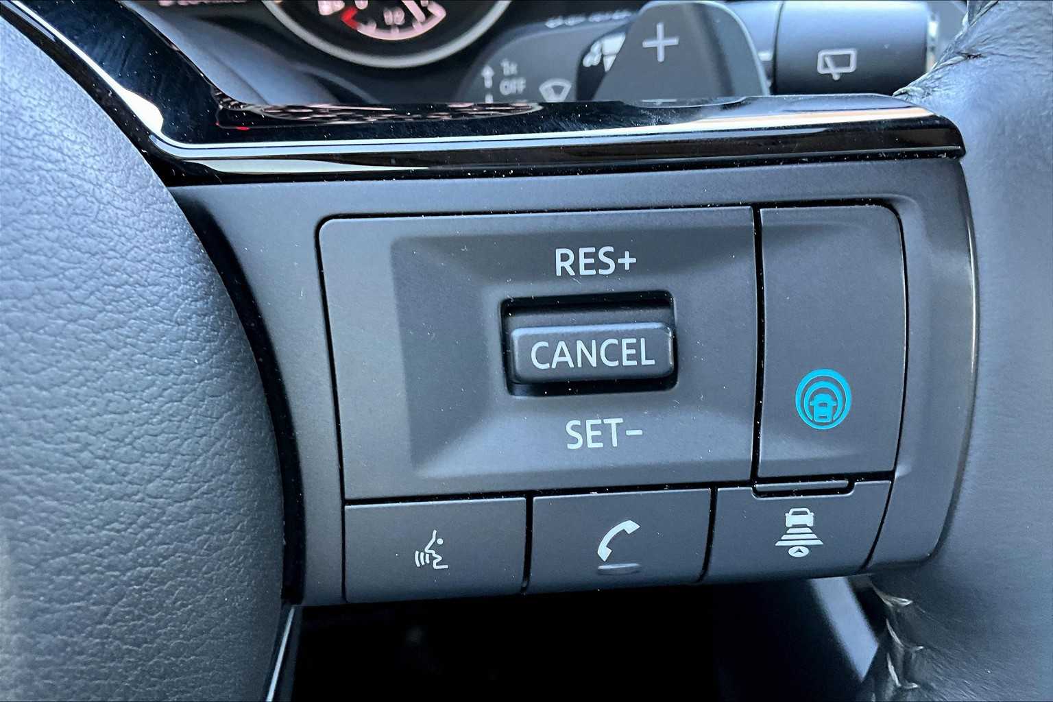2023 Nissan Rogue SV photo 21