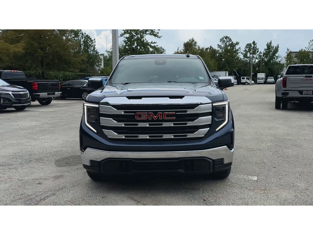 2022 Gmc Sierra 1500 SLE photo 3