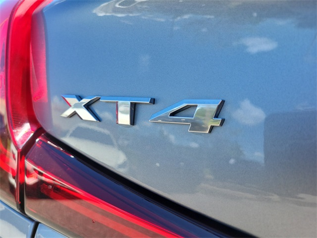 2024 Cadillac XT4 Premium Luxury photo 5