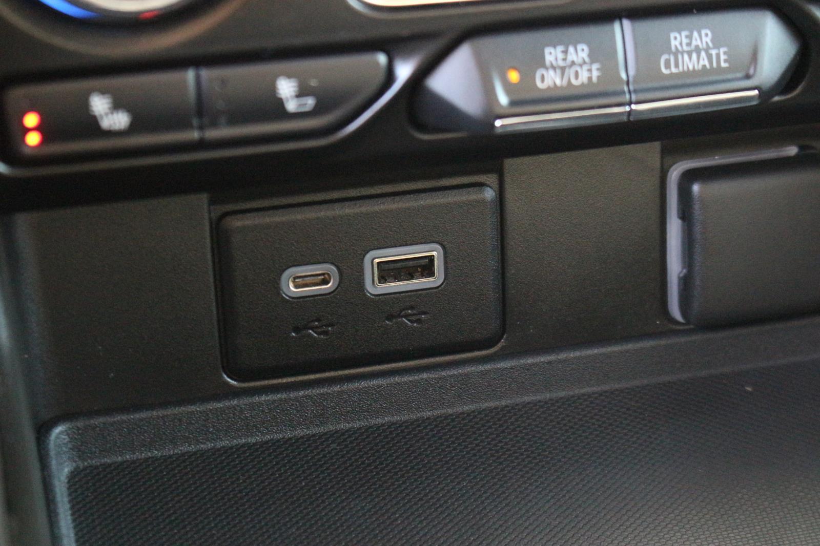 2021 Chevrolet Tahoe Z71 photo 28