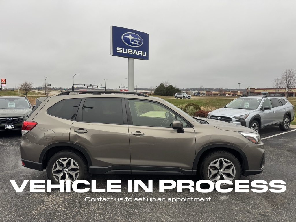 Used 2019 Subaru Forester Premium with VIN JF2SKAEC0KH443962 for sale in Rochester, Minnesota