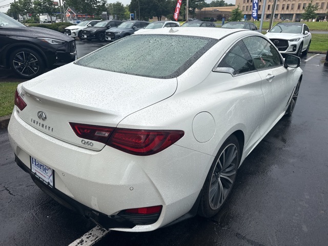2021 Infiniti Q60 3.0t Luxe photo 3